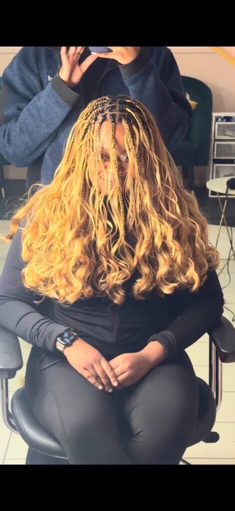 Coiffure réalisée par Beauty by DH